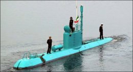 Иран показал бирюзовую субмарину