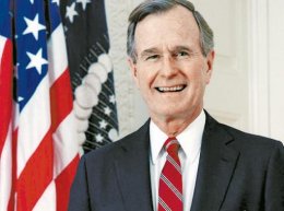 Джордж Буш-старший в реанимации