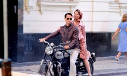 Законы шариата запретили в  Индонезии  ездить женщинам "верхом" на  мотоцикле