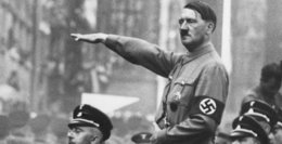 Пикеты в Дзержинске: раздавали листовки, содержащие высказывания Гитлера (ФОТО)