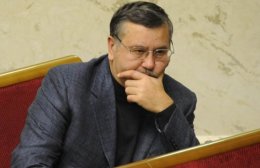 Анатолий Гриценко: «Депутаты в вышиванках в Верховной Раде - это смешно»