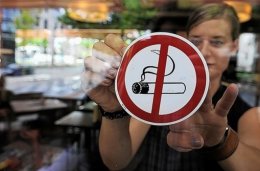 Украинцы одобряют закон о запрете курения