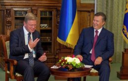 Еврокомиссар рассказал, о чем говорил с Януковичем тет-а-тет