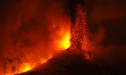 Проснулся крупнейший в Европе вулкан (ВИДЕО)