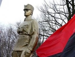 «Свобода» считает повреждение памятников местью антиукраинских сил