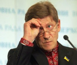 Роман Забзалюк: «Янукович единолично присвоил право изменять Конституцию»