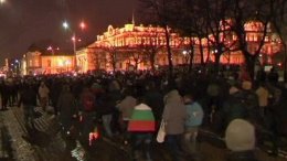 Уже месяц в Болгарии не утихают массовые демонстрации протеста (ФОТО)