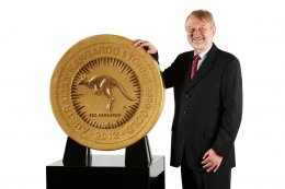 В Австралии отлили золотую монету весом в тонну (ВИДЕО)