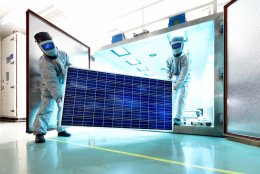 Крупнейший в мире производитель солнечных батарей объявил себя банкротом