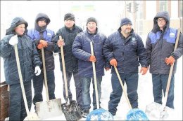 "Батькивщина" недовольна тем, как Попов убирает снег в Киеве