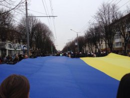 "Вставай, Украина!" собрала 20 тысяч человек в Ровно