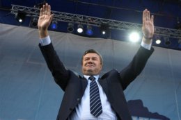 Виктор Янукович поздравил сборную Украины по хоккею