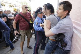 Милиция до сих пор никого не задержала за избиение журналистов в Киеве