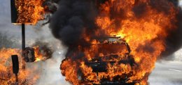 Вторую ночь в Стокгольме горят автомобили (ФОТО)