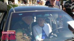 Наталью Королевскую в Крыму целовали инвалиды (ФОТО)