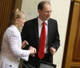 Юлия Тимошенко дала добро на то, чтобы партию возглавил Яценюк