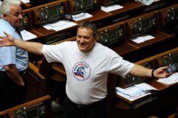 Колесниченко хочет привлечь "свободовца" к уголовной ответственности