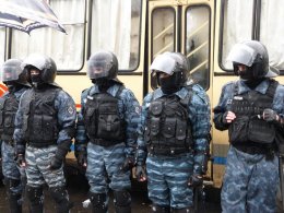 В Николаевской области протестующих разогнали слезоточивым газом