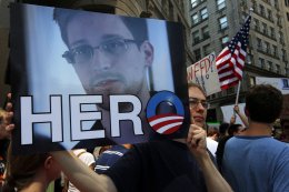 СМИ обнародовали письмо Эдварда Сноудена с просьбой о политубежище
