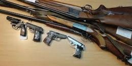 В квартире пенсионерки обнаружили целый арсенал оружия