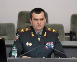 Против главаря «вооруженной криминальной группировки» Захарченко требуют открыть дело