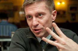 Александр Данилюк: "Кроме "Свободы", все другие партии грешат тем, что покупают активистов"