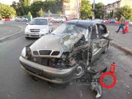 В Киеве произошла тройная авария: есть пострадавшие (ФОТО)