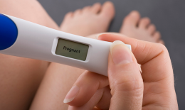 Ученые назвали главное преимущество поздней беременности