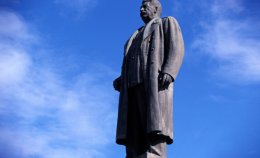 В Грузии возвели памятник Иосифу Сталину