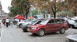 Киев терпит многомиллиардные убытки от нелегальных парковок
