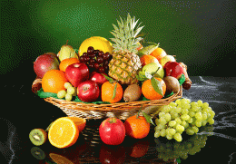 Диетологи советуют сидящим на диете исключить из рациона фрукты