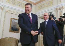 Виктор Янукович поздравил своего российского коллегу c днем рождения