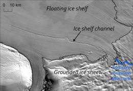 Ученые обнаружили в Антарктиде тоннели гигантских размеров
