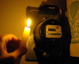 В Киеве тысячи местных жителей остались без света