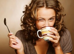 Почему одних людей кофе бодрит, а у других вызывает сонливость