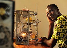 Африканец собрал 3D-принтер из мусора