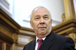 Владимир Рыбак утвердил состав рабочей группы по законопроекту о лечении осужденных