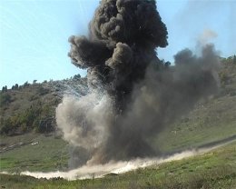 В Севастополе взорвалась 1000-килограммовая авиабомба (ВИДЕО)