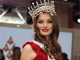 Мисс Украина 2013 получила орден (ФОТО)