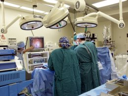 Через несколько лет обычные хирургические операции могут стать смертельно опасными