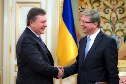Янукович пытается перехитрить ЕС