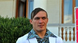 Боксер Александр Усик рассказал, как он попал в ДТП (ВИДЕО)