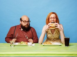 Люди, страдающие избыточным весом, ощущают немного иначе вкус еды