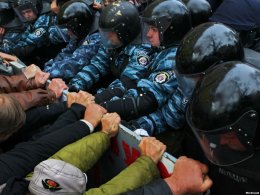 Разгон Майдана - спецоперация Москвы