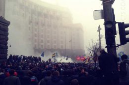 Власть планирует ночью разогнать Евромайдан с помощью "титушек"
