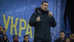 Автомайдан после событий в Киеве определился с единым лидером оппозиции