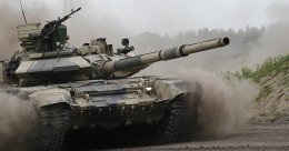 В Чернигов стягивают танки (ВИДЕО)
