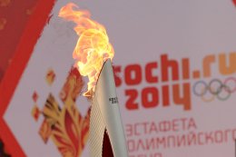Приключения олимпийского огня в России (ВИДЕО)