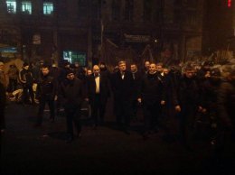Сегодня ночью Штефан Фюле посетил Майдан и пообщался с оппозицией (ФОТО)