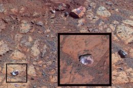NASA раскрыло тайну странствующего камня на Марсе